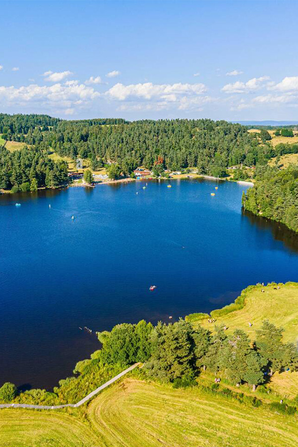 Lac du Moulinet - lieux à visiter en Lozère